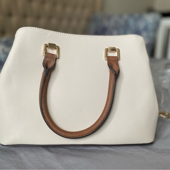 Aldo bag with strap NWOT - Picture 2 of 3